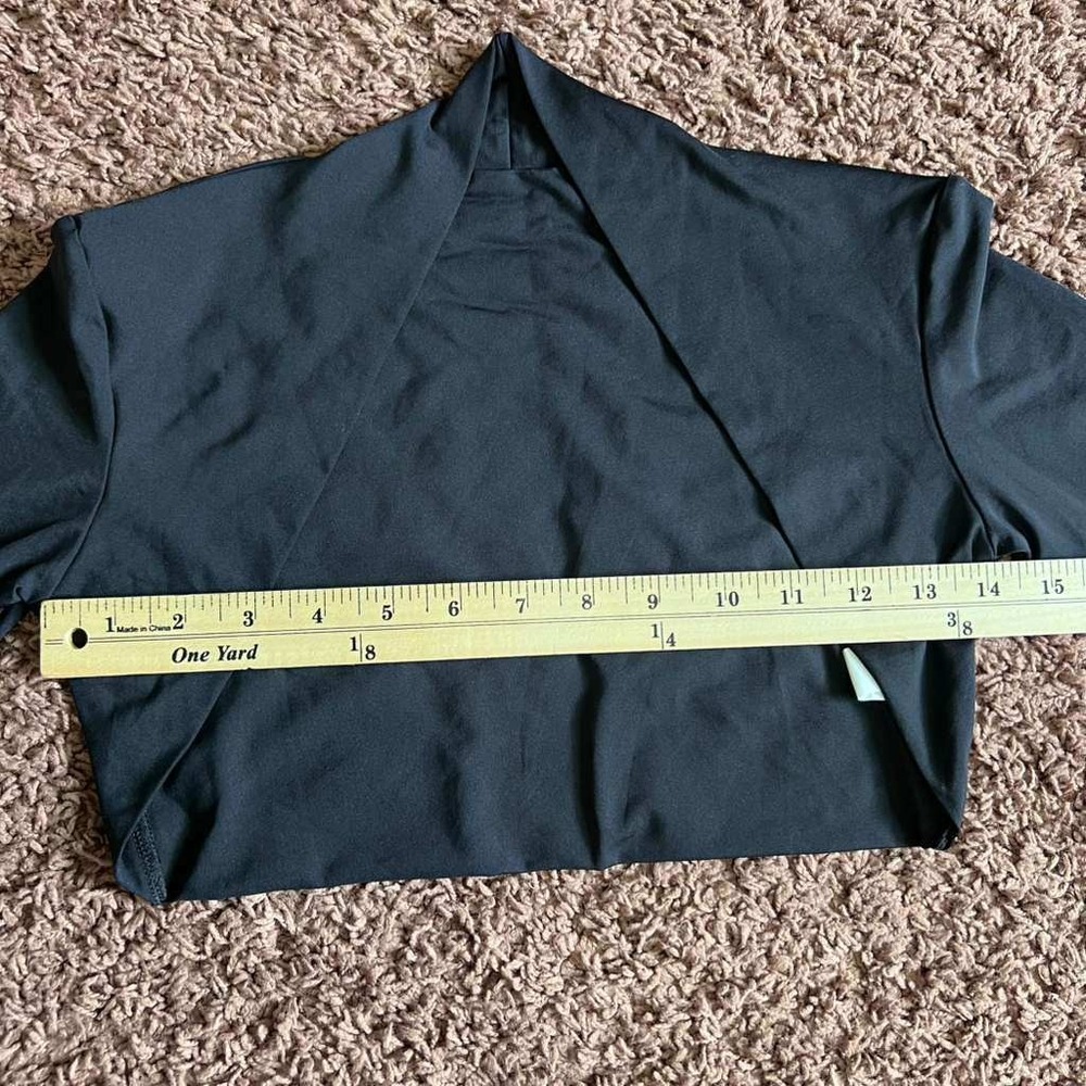 AAKVT Black Long Sleeve Shrug Bolero Mock Neck Thumbholes Cropped Top Size M NEW - Picture 9 of 16